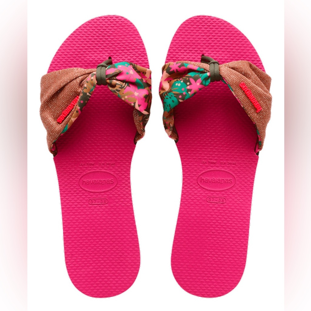 NWOT - Havaianas Women's St. Tropez Floral Pink Sandals
